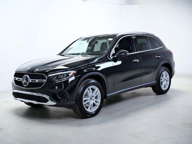 new 2025 Mercedes-Benz GLC 300 car, priced at $58,395