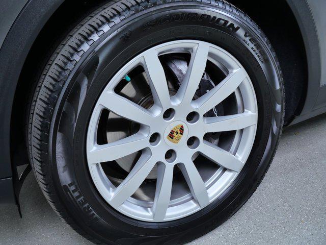 used 2019 Porsche Cayenne car