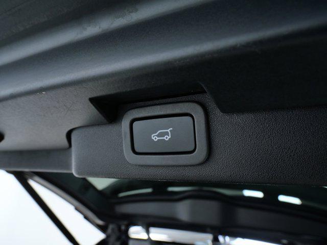 used 2019 Land Rover Discovery car, priced at $24,799