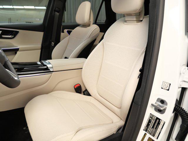 new 2025 Mercedes-Benz GLC 300 car, priced at $65,375