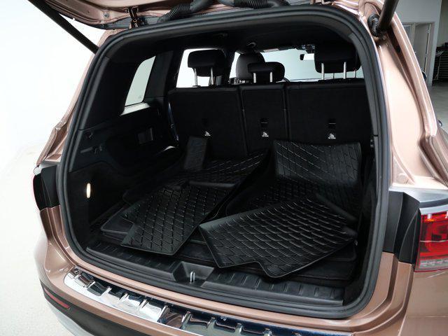 used 2022 Mercedes-Benz GLB 250 car, priced at $32,299
