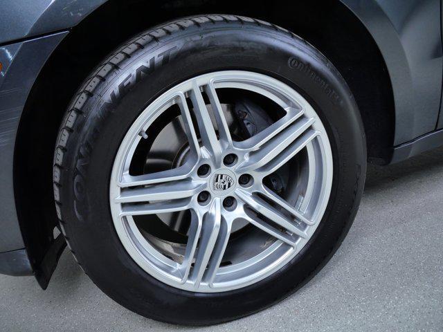used 2017 Porsche Macan car