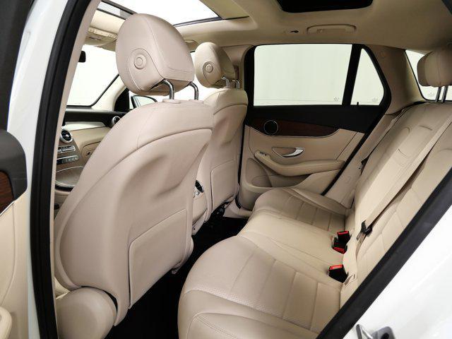 used 2022 Mercedes-Benz GLC 300 car
