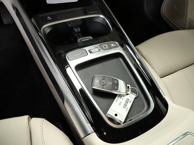 new 2025 Mercedes-Benz GLB 250 car, priced at $51,095