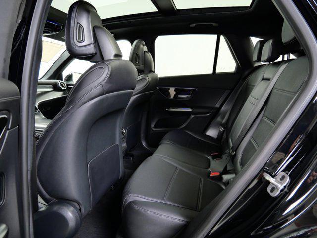 new 2025 Mercedes-Benz GLC 300 car