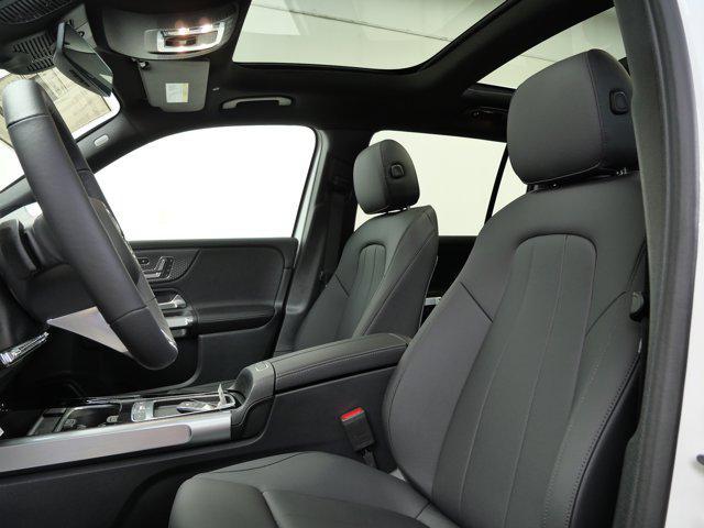 new 2025 Mercedes-Benz GLB 250 car, priced at $51,105