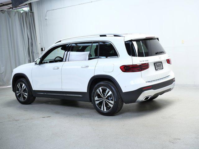 new 2025 Mercedes-Benz GLB 250 car, priced at $51,105