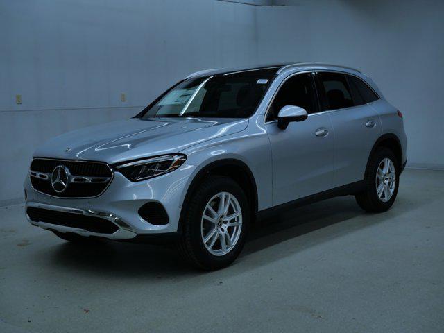 new 2025 Mercedes-Benz GLC 300 car, priced at $59,435