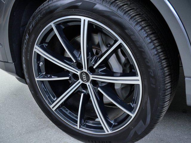 used 2025 Audi Q7 car, priced at $57,799
