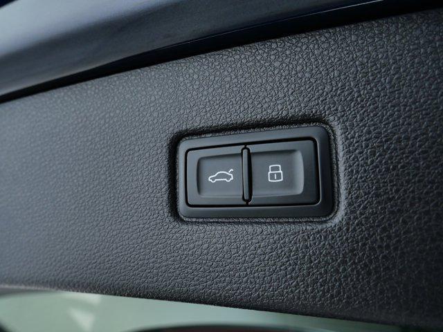 used 2025 Audi Q7 car, priced at $58,998