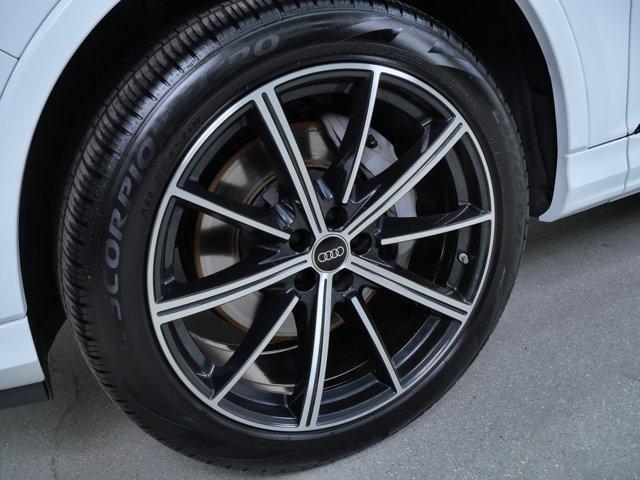 used 2025 Audi Q7 car, priced at $55,555