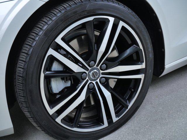 used 2022 Volvo S60 Recharge Plug-In Hybrid car, priced at $30,834