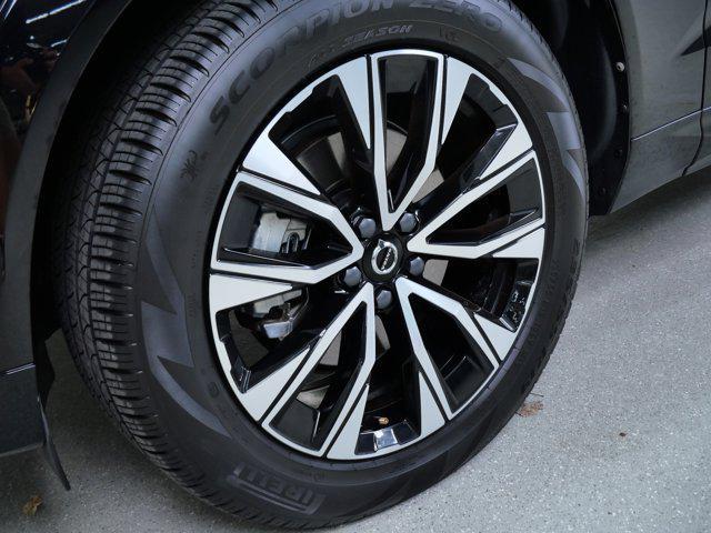 used 2025 Volvo XC60 car, priced at $40,998