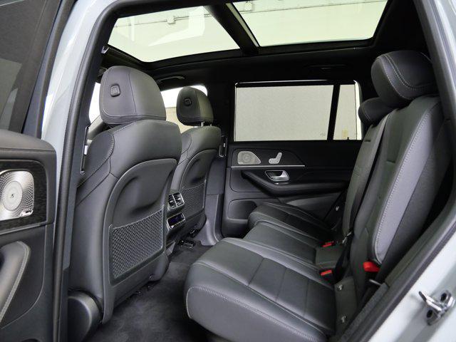new 2025 Mercedes-Benz GLS 450 car, priced at $101,275