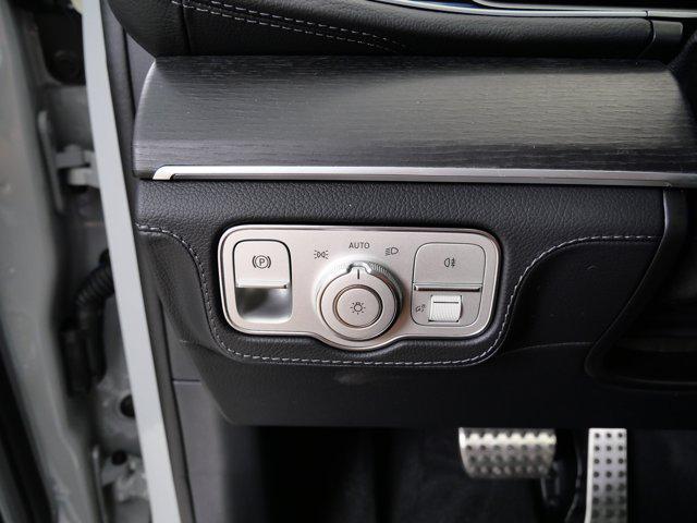 new 2025 Mercedes-Benz GLS 450 car, priced at $101,275