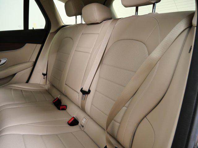 used 2022 Mercedes-Benz GLC 300 car