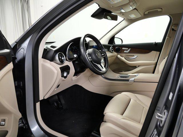 used 2022 Mercedes-Benz GLC 300 car