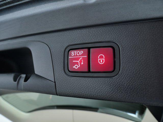 used 2022 Mercedes-Benz GLC 300 car