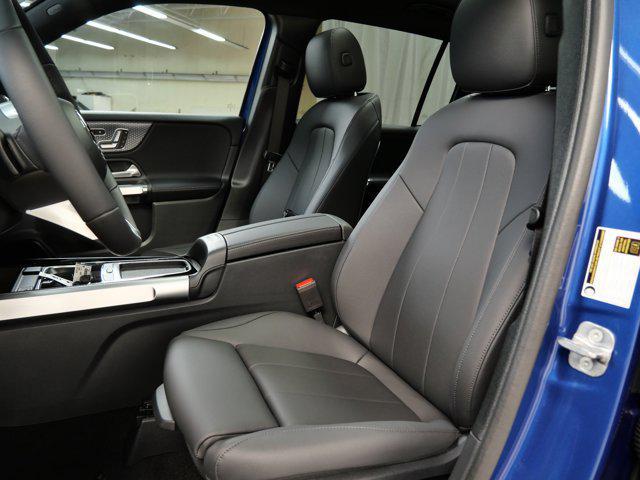 new 2025 Mercedes-Benz GLB 250 car, priced at $53,045