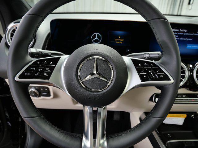 new 2025 Mercedes-Benz GLB 250 car, priced at $51,105