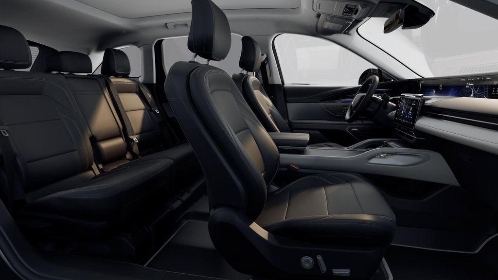 new 2025 Lincoln Nautilus car, priced at $53,143