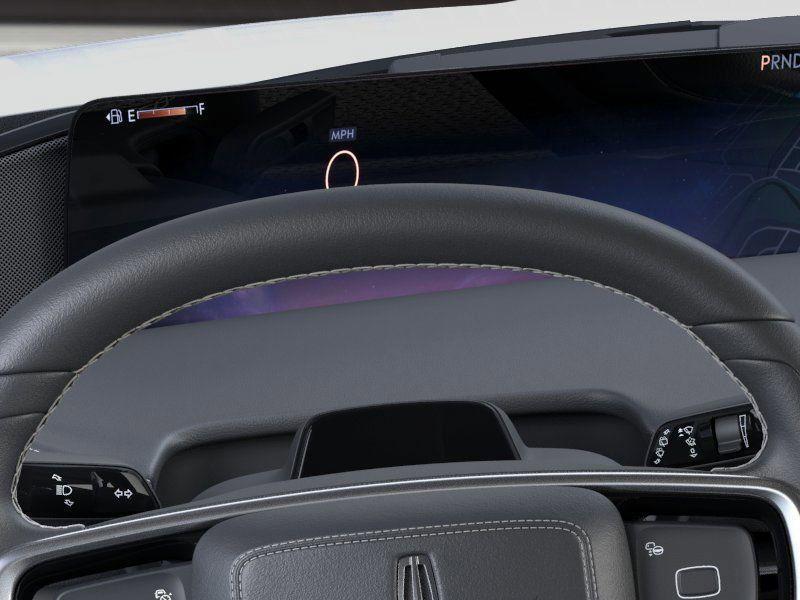 new 2025 Lincoln Navigator car, priced at $104,305