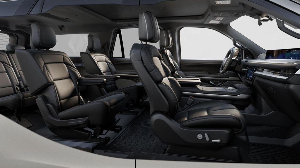 new 2025 Lincoln Navigator L car, priced at $110,075