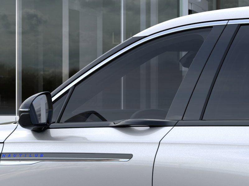 new 2025 Lincoln Nautilus car, priced at $51,636