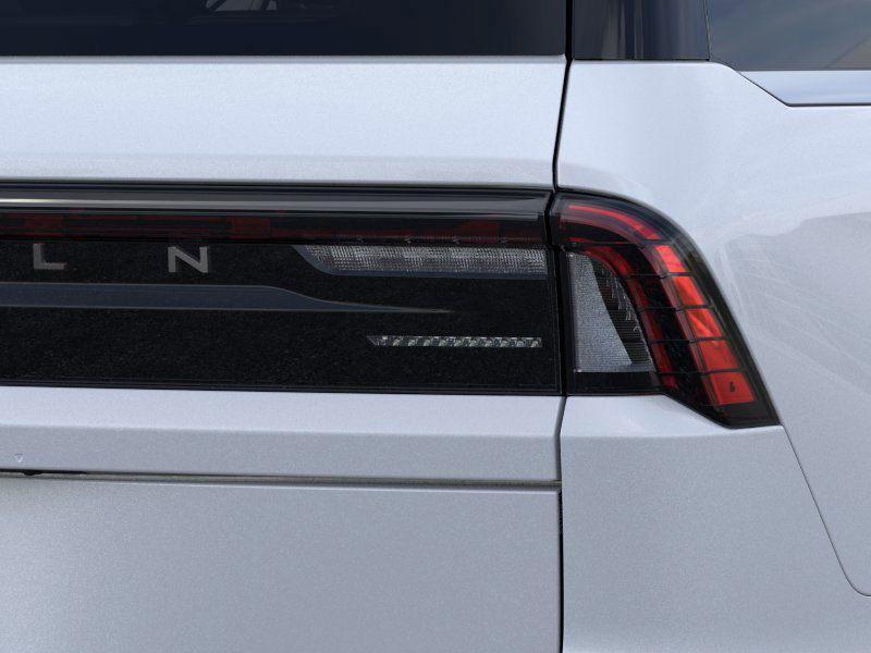 new 2025 Lincoln Navigator car, priced at $103,925