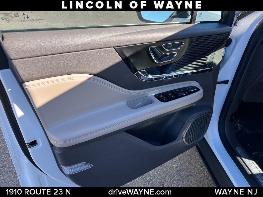 used 2022 Lincoln Corsair car, priced at $25,498