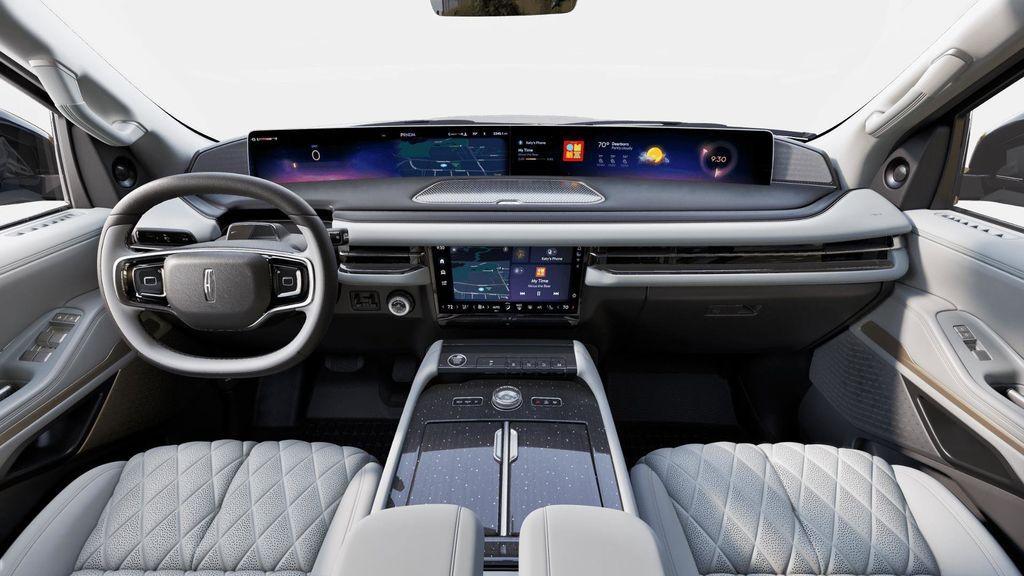 new 2025 Lincoln Navigator L car, priced at $123,685