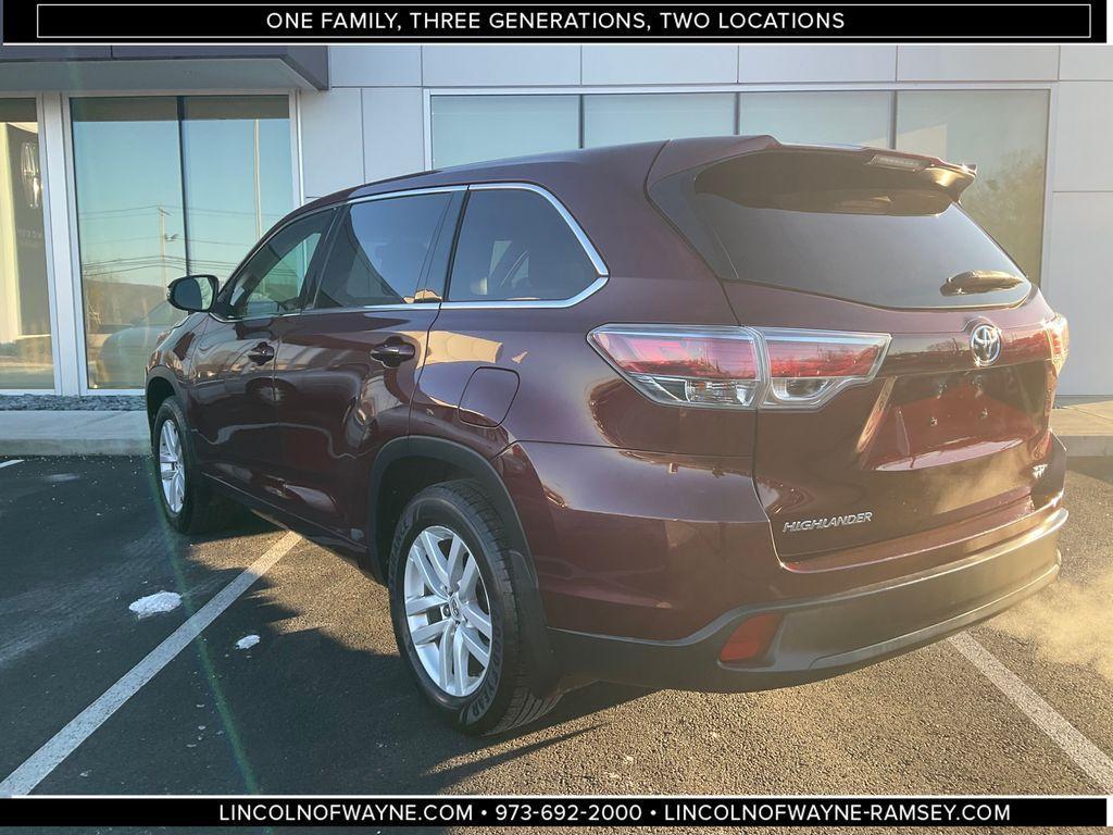 used 2015 Toyota Highlander car, priced at $14,976