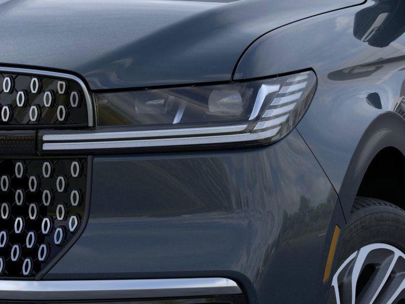 new 2025 Lincoln Navigator car, priced at $103,925