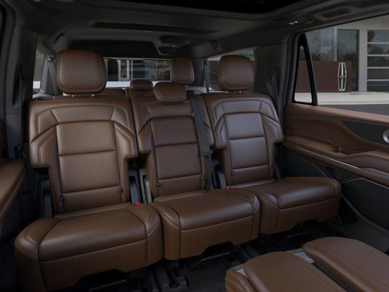 new 2025 Lincoln Navigator L car, priced at $106,925