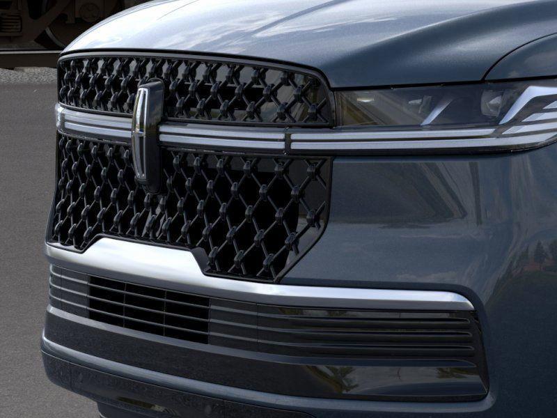 new 2025 Lincoln Navigator L car, priced at $110,425
