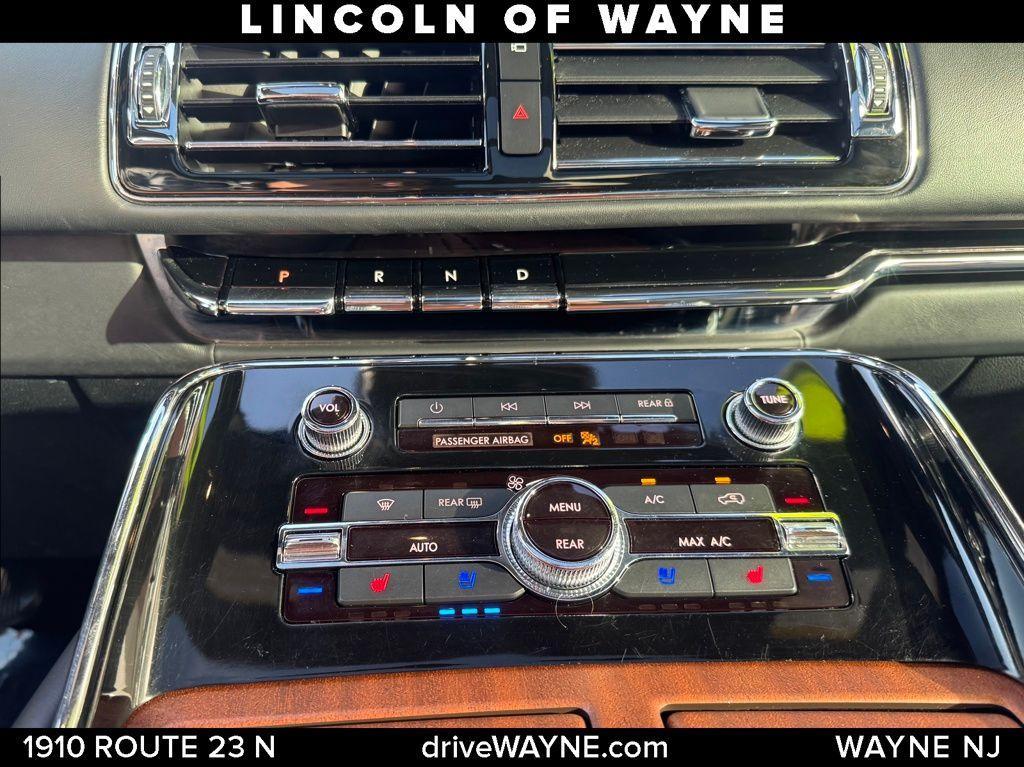 used 2022 Lincoln Navigator car, priced at $64,479