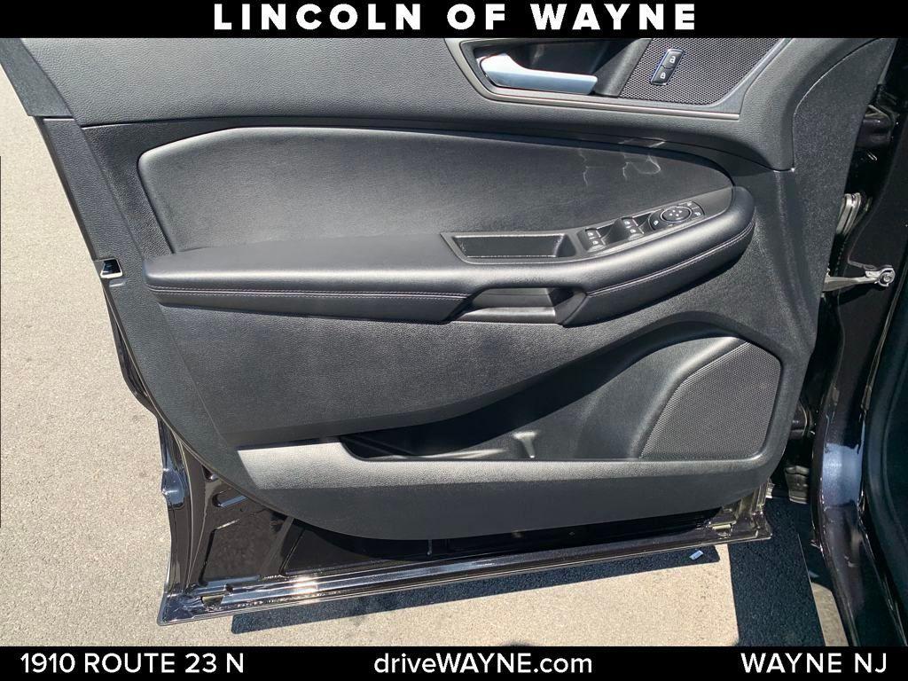 used 2022 Ford Edge car, priced at $26,899
