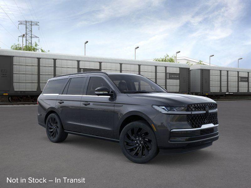 new 2025 Lincoln Navigator car, priced at $106,925