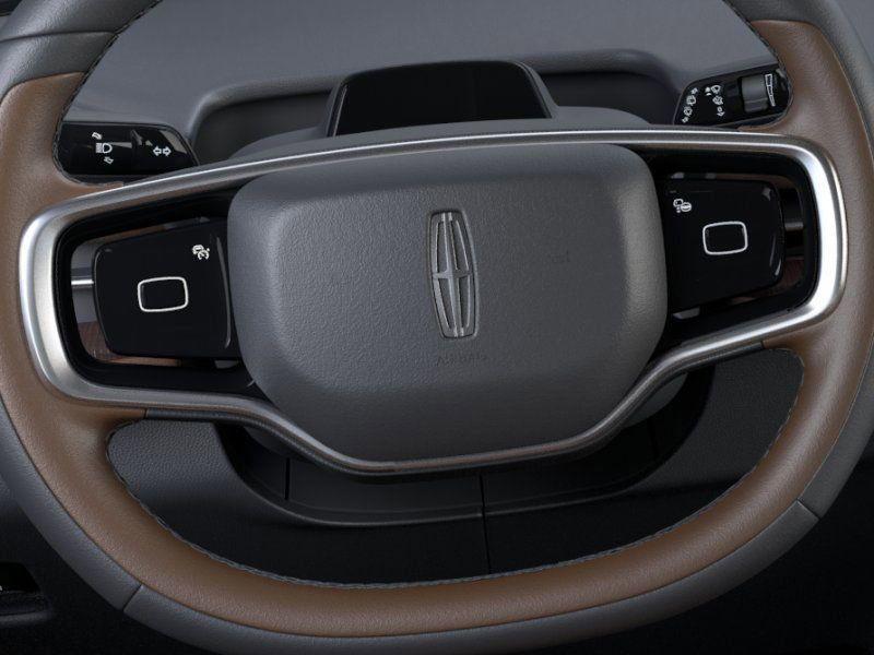 new 2025 Lincoln Navigator L car, priced at $106,085