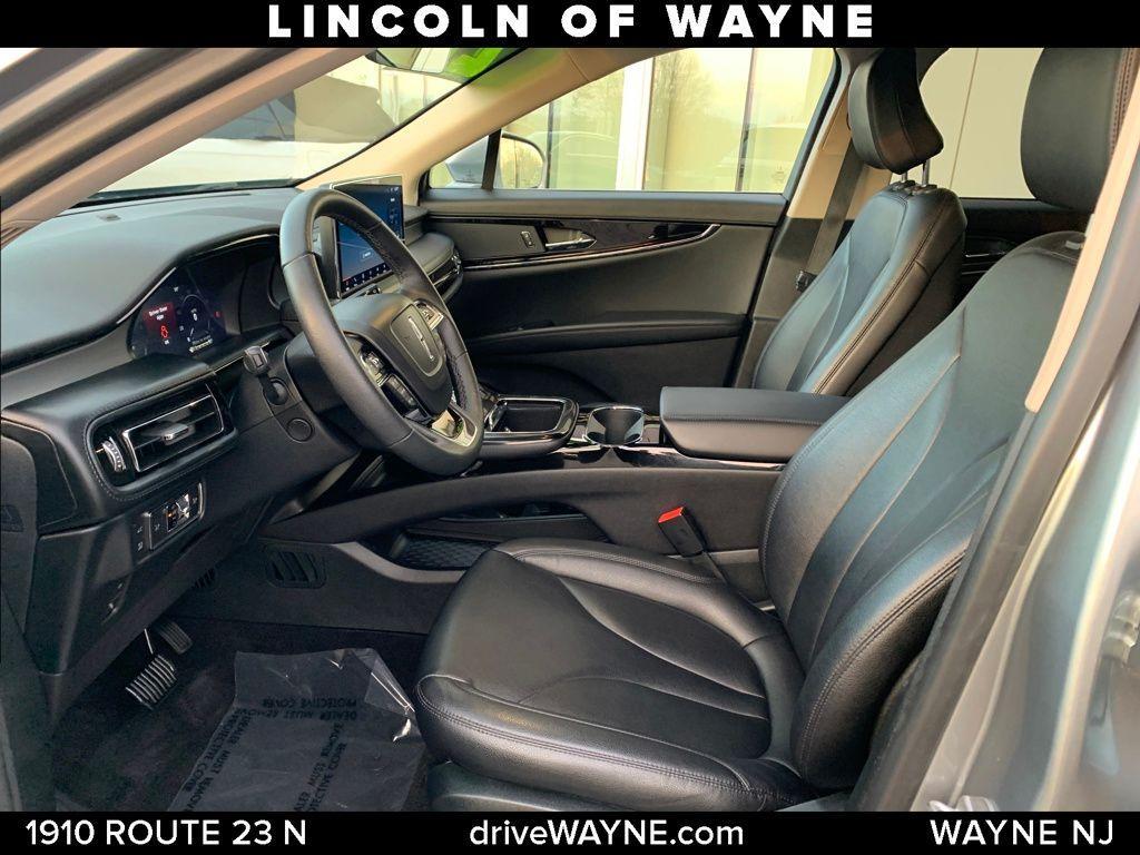 used 2022 Lincoln Nautilus car, priced at $31,844