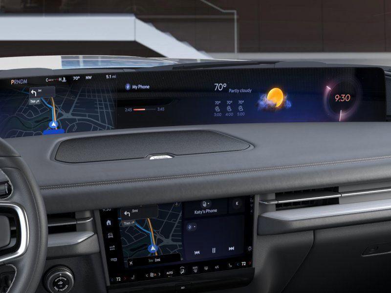 new 2025 Lincoln Navigator car, priced at $107,435