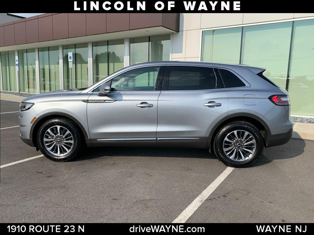 used 2022 Lincoln Nautilus car, priced at $29,699