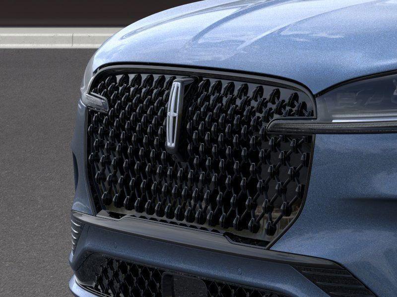 new 2025 Lincoln Aviator car, priced at $72,075