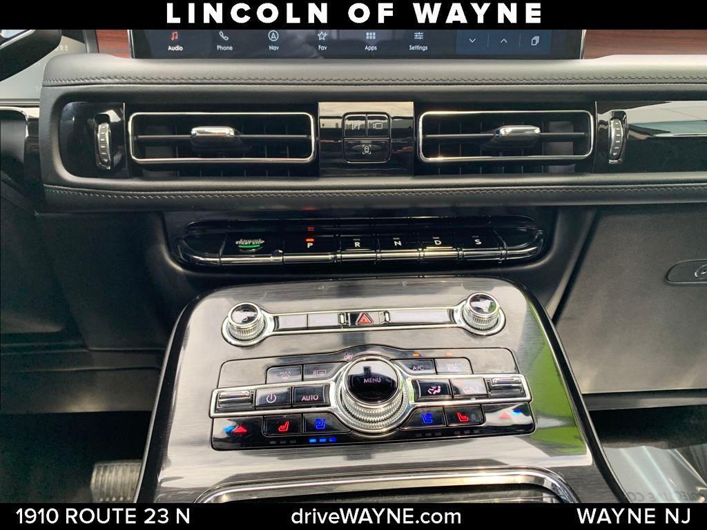 used 2022 Lincoln Nautilus car, priced at $32,994
