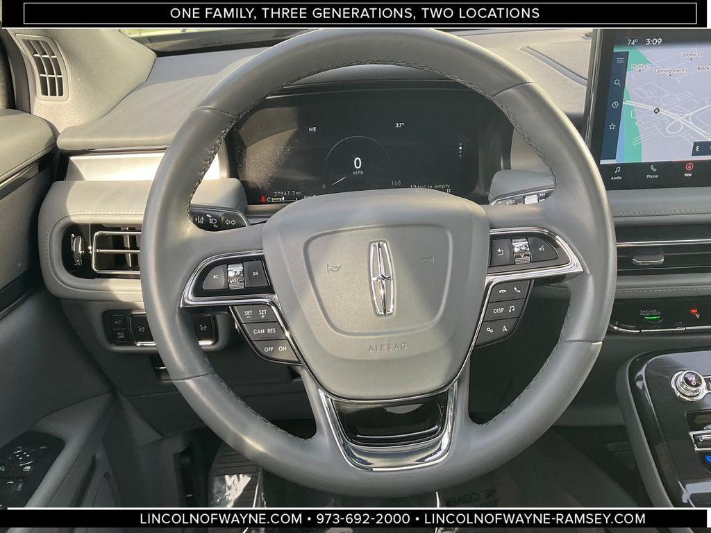 used 2022 Lincoln Nautilus car, priced at $32,551