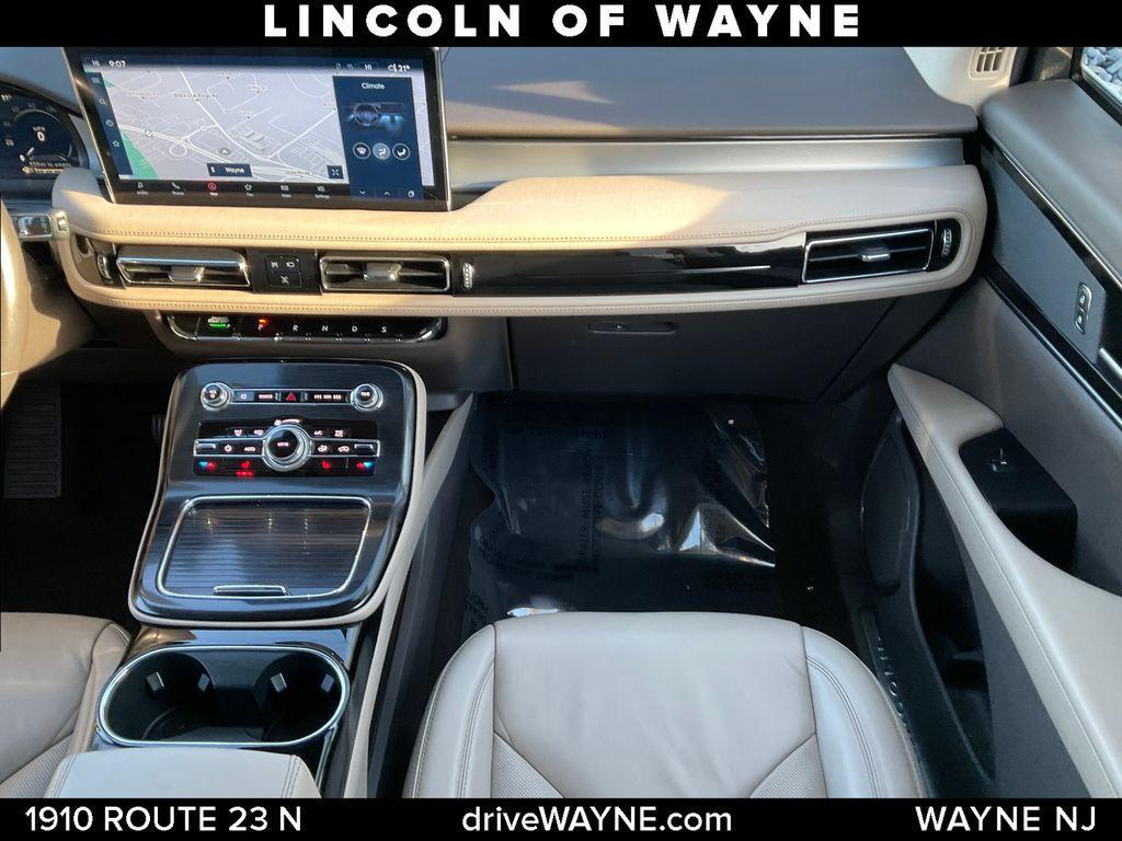 used 2021 Lincoln Nautilus car, priced at $25,994