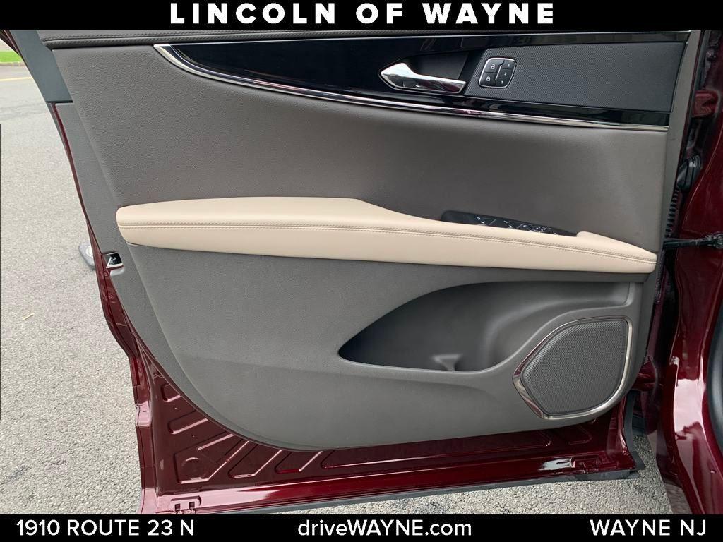 used 2021 Lincoln Nautilus car, priced at $28,335