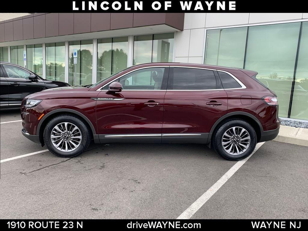 used 2021 Lincoln Nautilus car, priced at $28,335