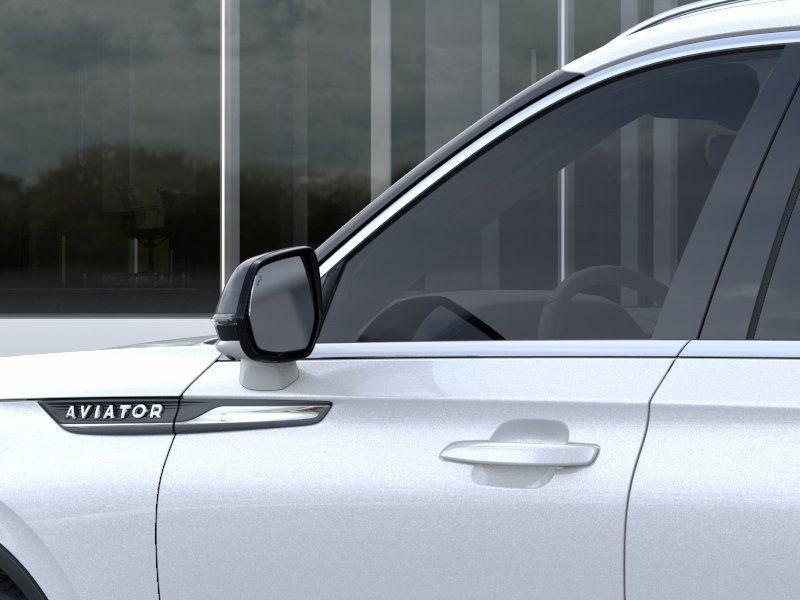 new 2025 Lincoln Aviator car, priced at $61,055