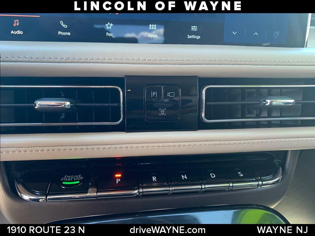 used 2022 Lincoln Nautilus car, priced at $31,587